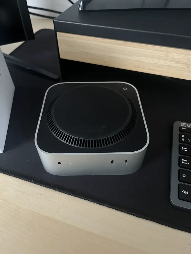 Mac Mini Apple M4 con caja original - 5
