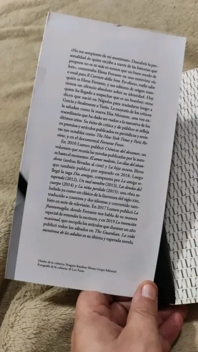 Libro 'La Vida Mentirosa de los Adultos' de Elena Ferrante - miniatura 2