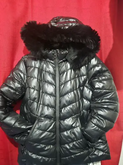 Chaqueta negra con capucha T.  L/XL - miniatura 2