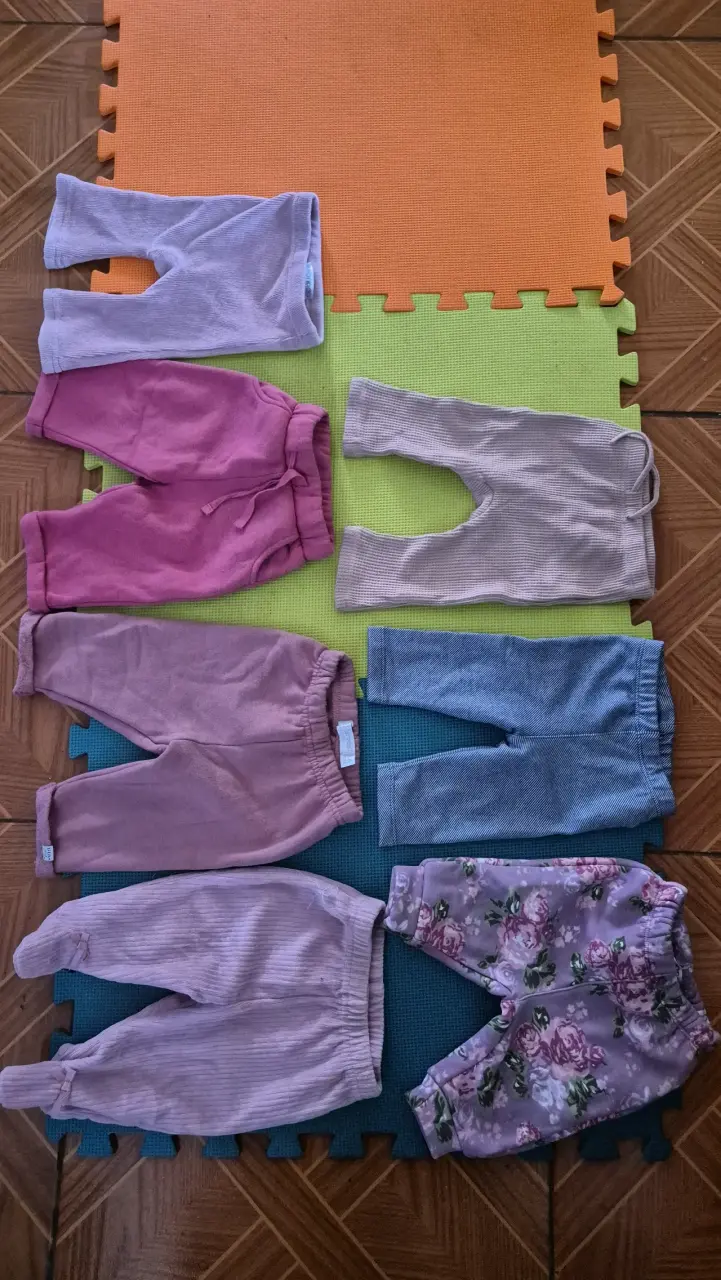 Lote de ropa para bebé niña en varios colores - 1