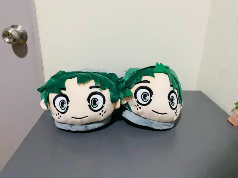 Pantuflas de personajes de anime - 1