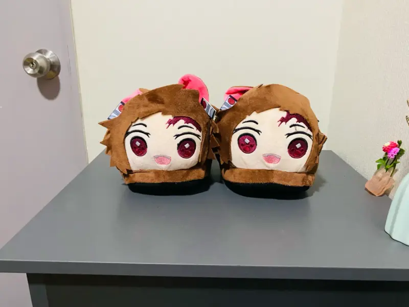 Pantuflas de personajes de anime - 3