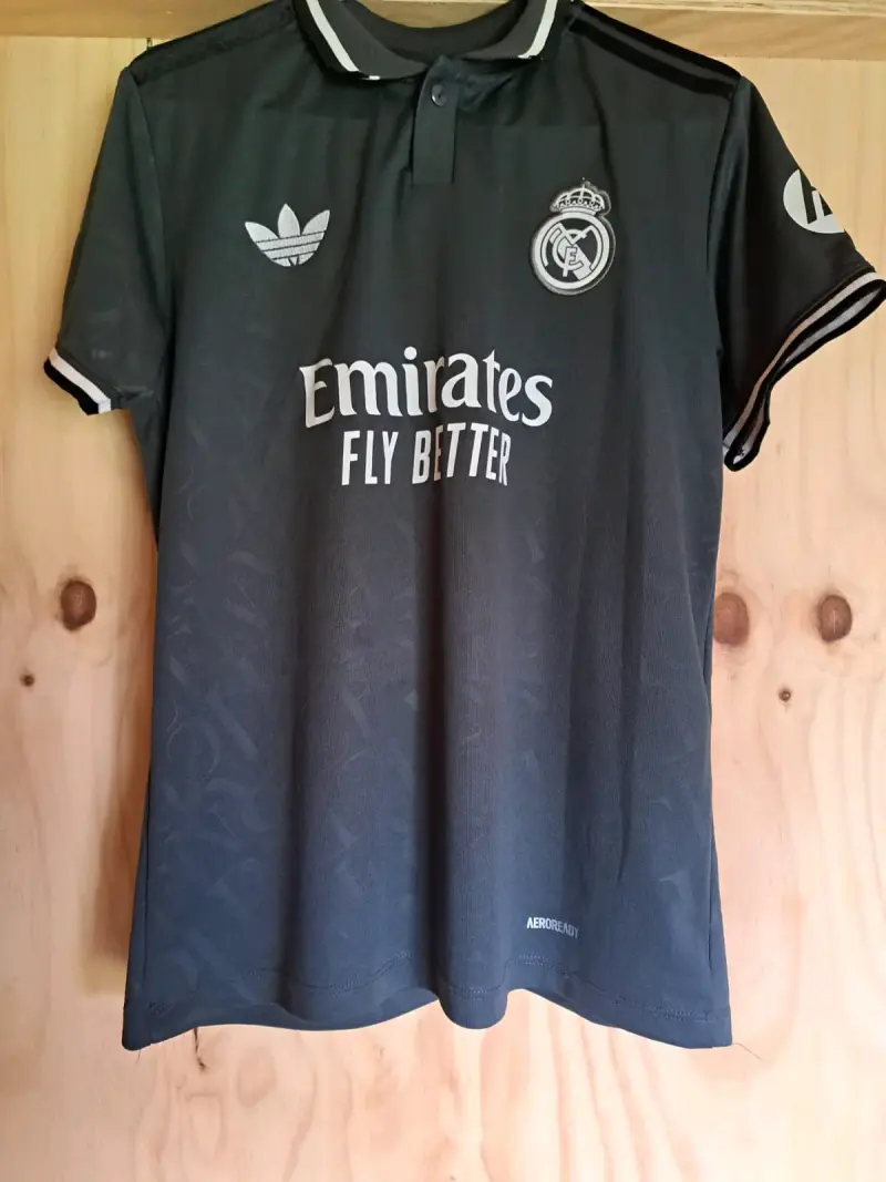 Camiseta Real Madrid Mbappé Negra - 1