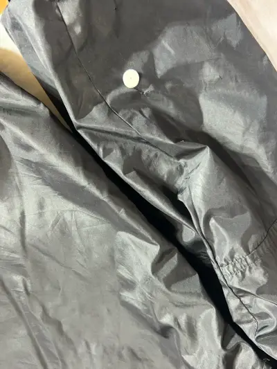 Chaqueta cortaviento Adidas negra con capucha - miniatura 6