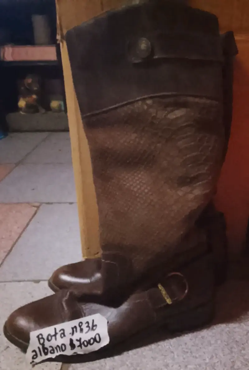 Botas negras de cuero talla 36 - 2