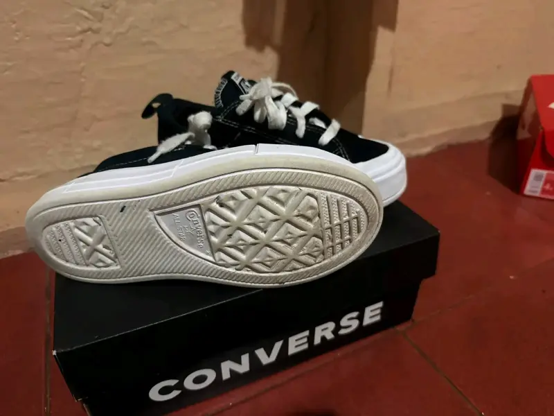 Zapatillas Converse negras de lona para mujer - 2