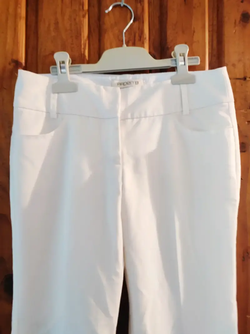 Pantalones blancos Arden B. - 3
