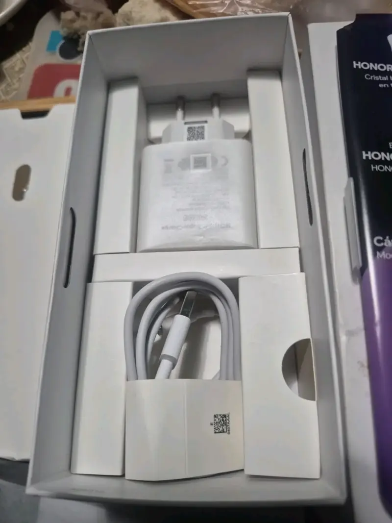 Smartphone Honor Magic7 Lite 5G con cargador - 1