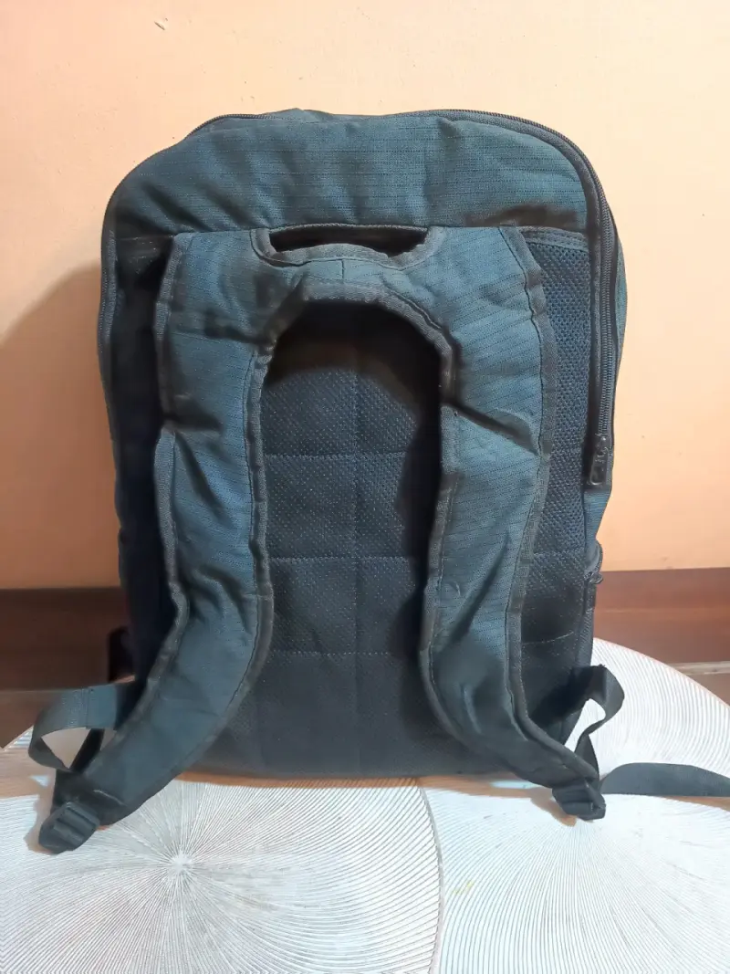 Mochila Nike negra con logo - 6