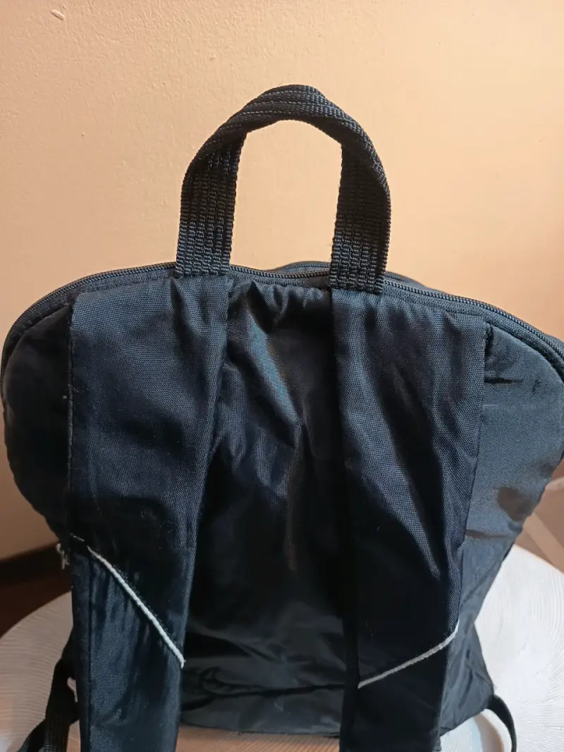 Mochila negra Nike con logo Providence - 5