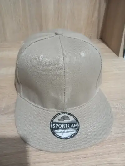 Gorra beige estilo sportcap ajustable - miniatura 1