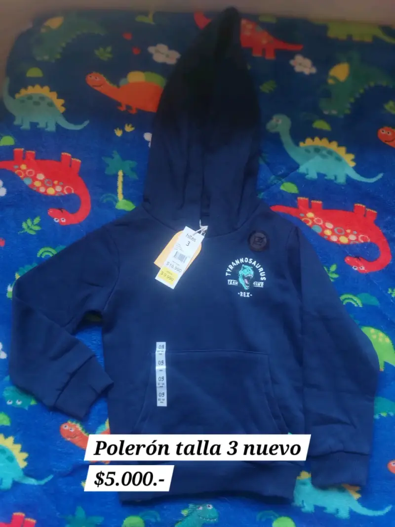 Polerón azul para niño talla 3 nuevo