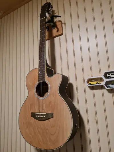 Guitarra electro acústica semi nueva Washburn - miniatura 1