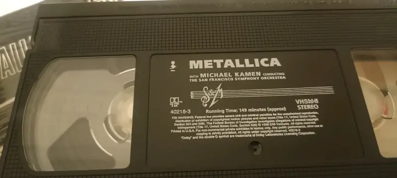 Cajas VHS Metallica Cunning Stunts y S&M - 4