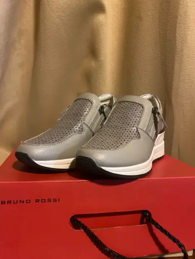 Zapatillas  grises Bruno Rossi para mujer talla 35 - miniatura 1