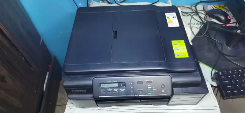 Impresora multifuncional Brother DCP-T700W - 1