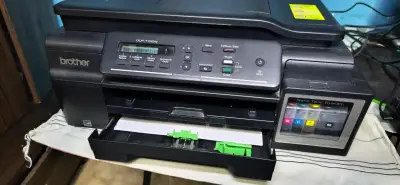 Impresora multifuncional Brother DCP-T700W - miniatura 2