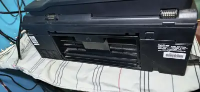 Impresora multifuncional Brother DCP-T700W - miniatura 3