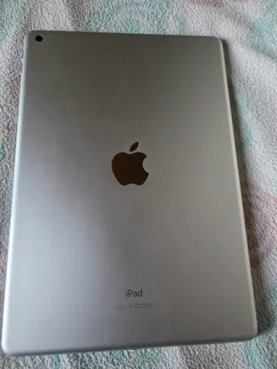 iPad de 8va generacion(32gb) - miniatura 2