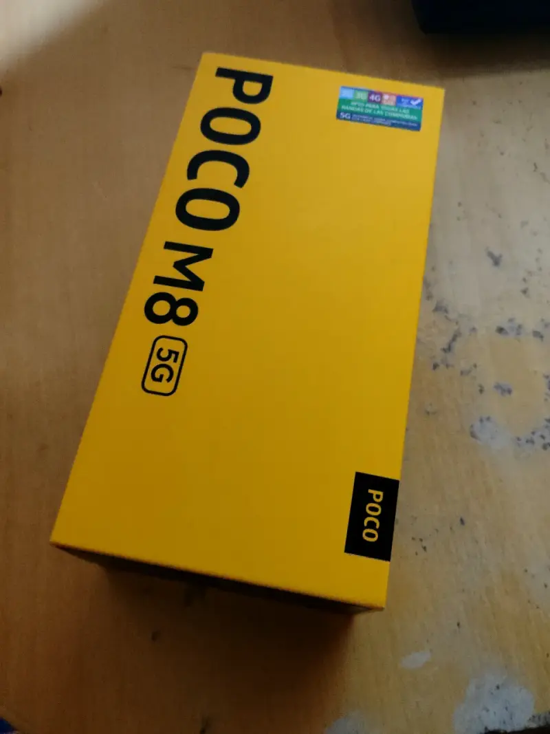 Smartphone POCO M8 5G en caja - 1