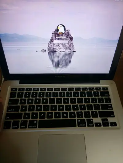 MacBook Pro 13 pulgadas Mid 2012 con cargador - miniatura 2