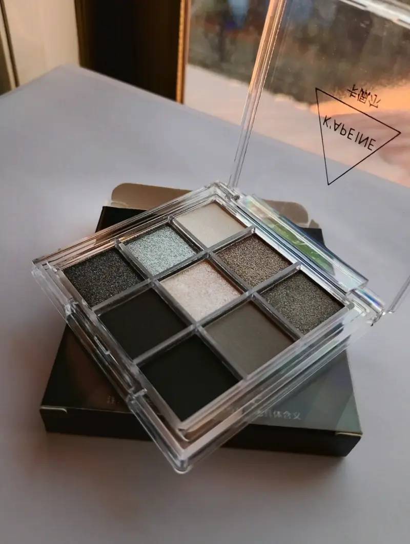 Paleta de Sombras Neutras Kapeine - 2