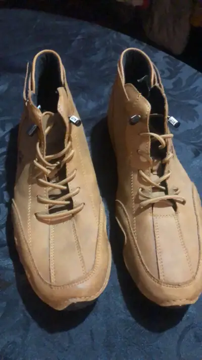 Botines de cuero marrón para hombre - miniatura 1