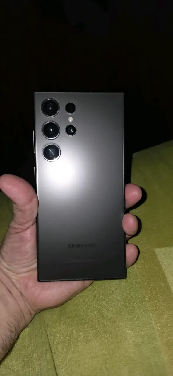 Smartphone Samsung Galaxy S24 Ultra en buen estado - 6