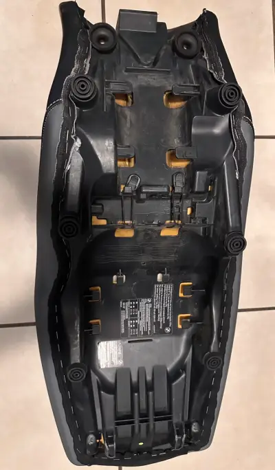 Asiento de moto BMW modelo F800gs Adventure - miniatura 4