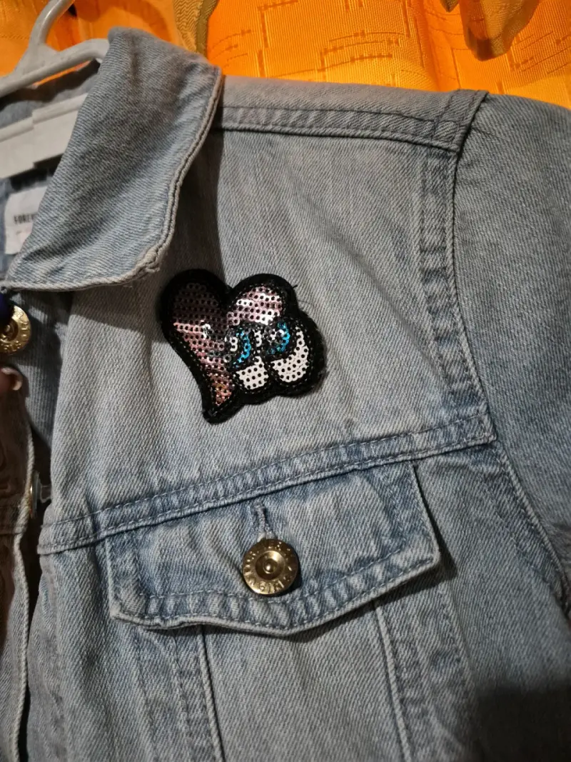 Chaqueta de mezclilla para niña con parches Forever 21 - 4