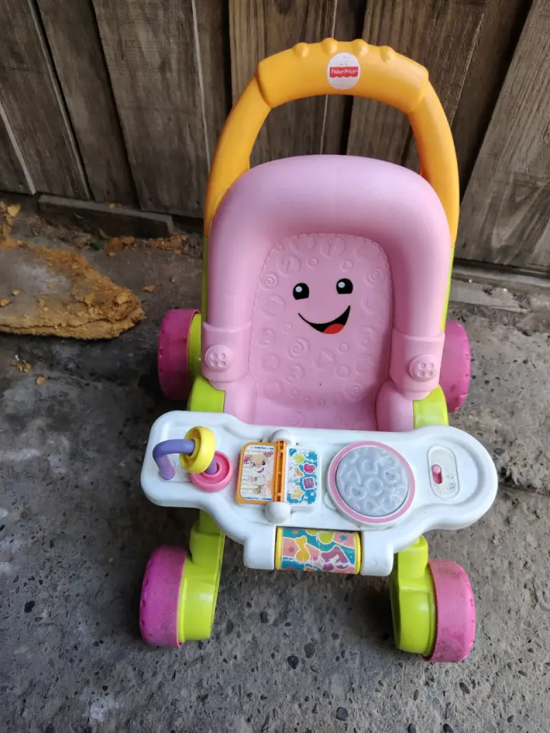 Andador para bebé Fisher-Price con actividades