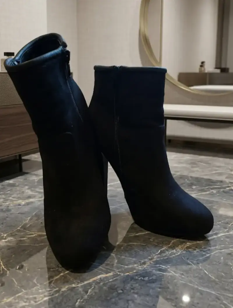 Botines de tacón alto negros elegantes - 1