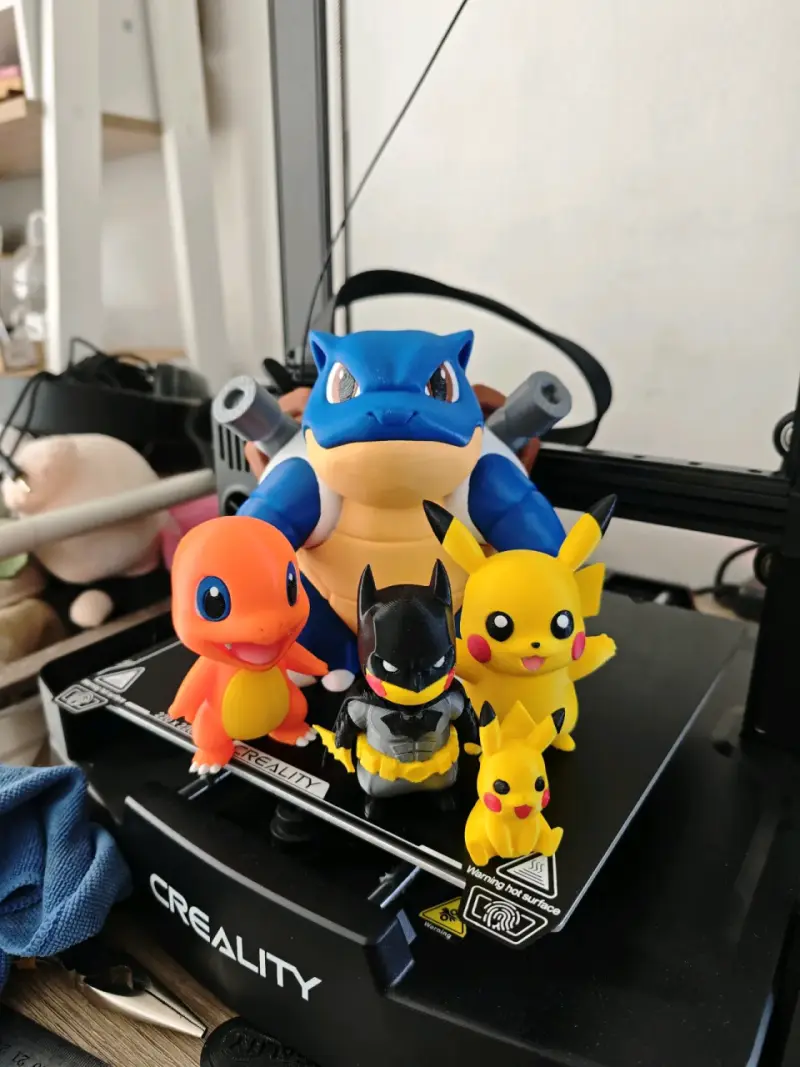 Figuras de acción Pokémon Charizard, Pikachu y más - 6