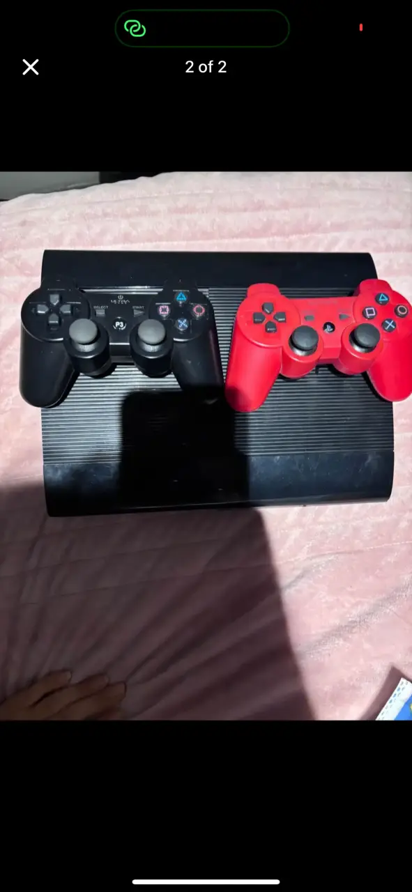 Consola PlayStation 3 con dos controles - 1