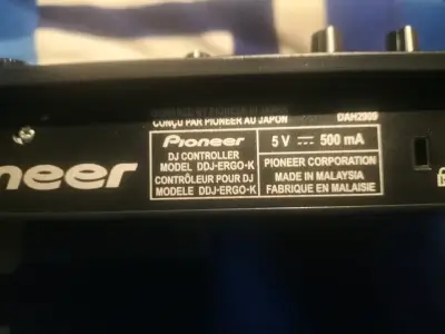 Controlador DJ Pioneer DDJ-ERGO-K con luces LED - miniatura 3