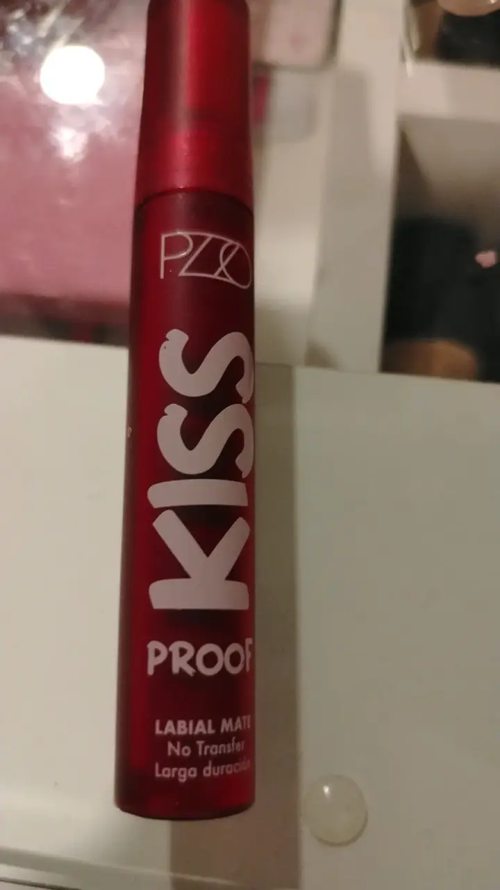 Labial Mate PZO Kiss Proof Rojo