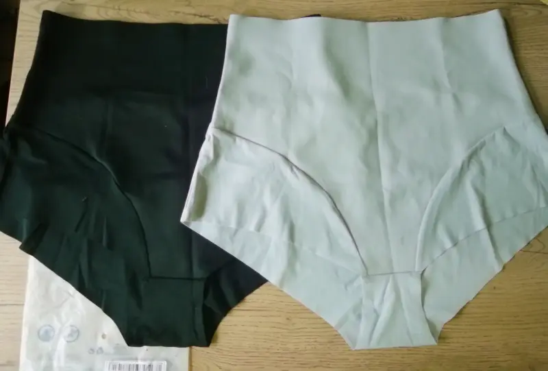 Pack de calzones moldeadores en negro y blanco