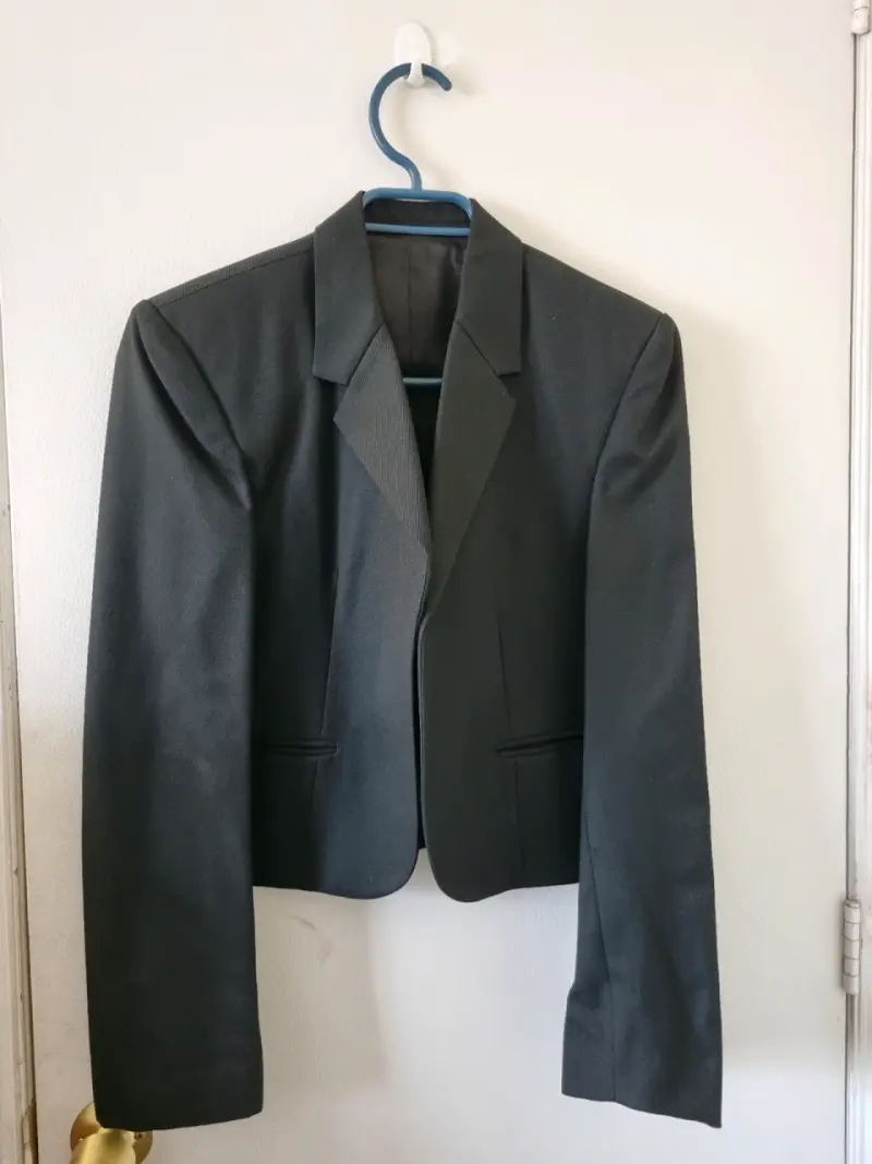 Traje de huaso gris oscuro elegante - 1