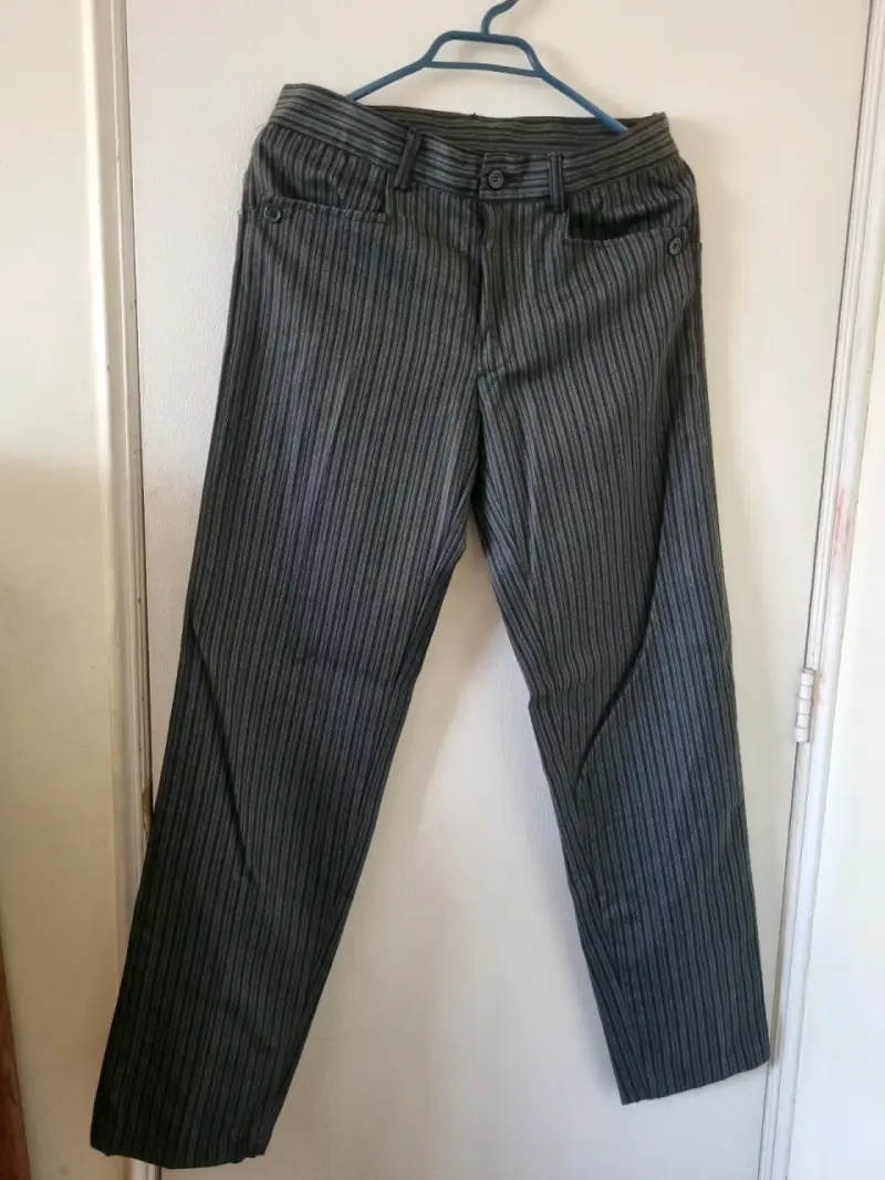 Traje de huaso gris oscuro elegante - 3