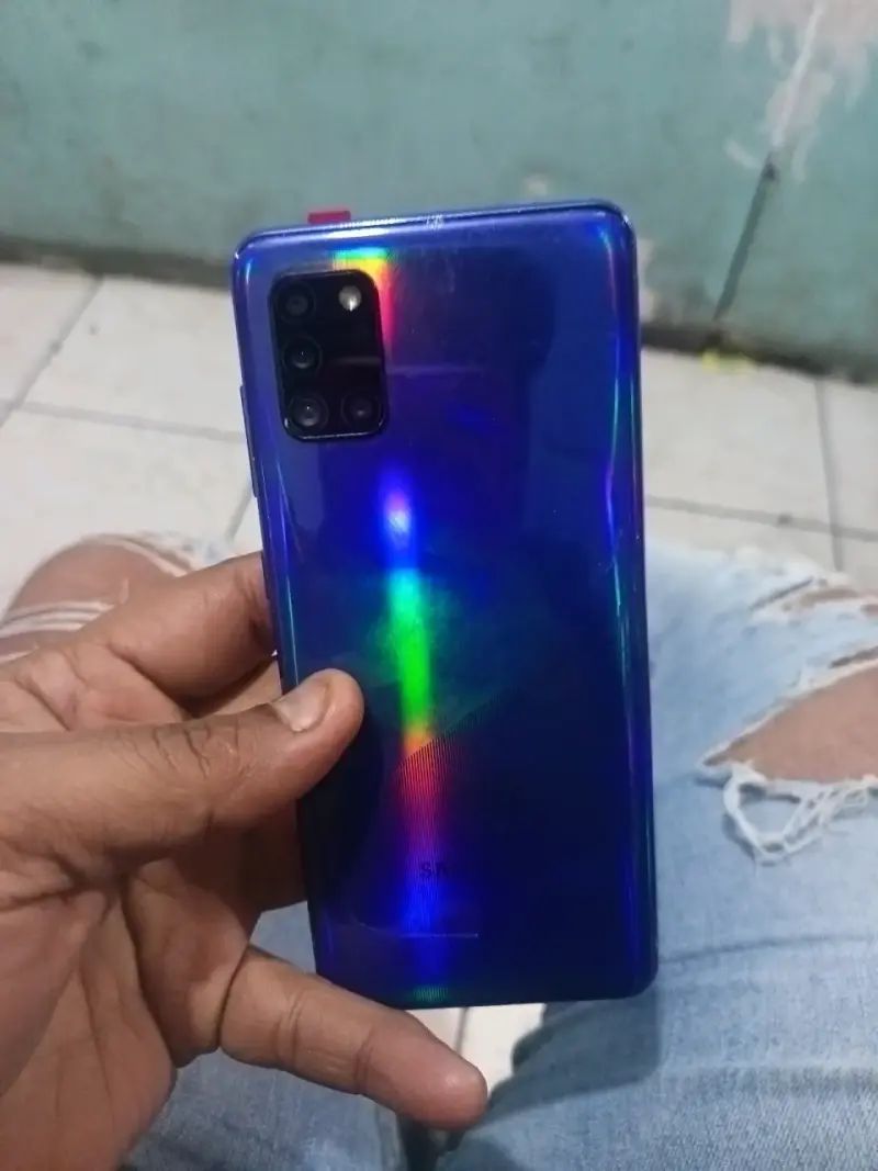Samsung Galaxy A31 azul en buen estado