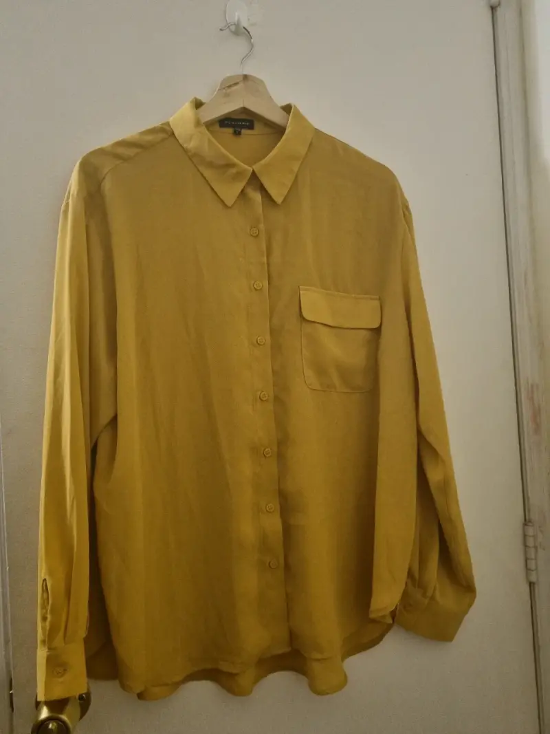 Camisa amarilla de mujer estilo casual - 1