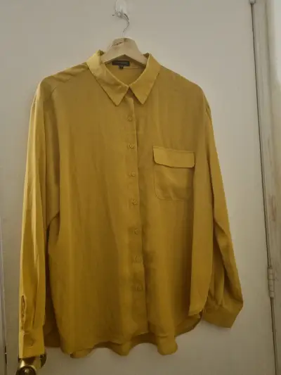 Camisa amarilla de mujer estilo casual - miniatura 1