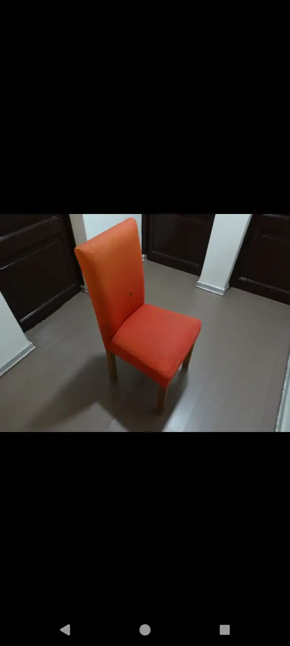 Mesa de comedor con 6 sillas - 2