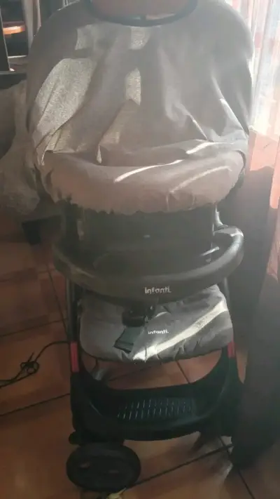 Coche de bebé Infanti gris con canasto - miniatura 2
