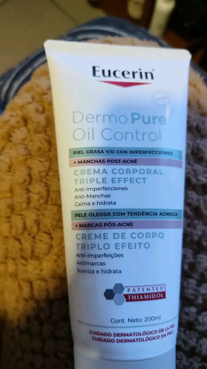 Crema Corporal Eucerin DermoPure Oil Control 200ml