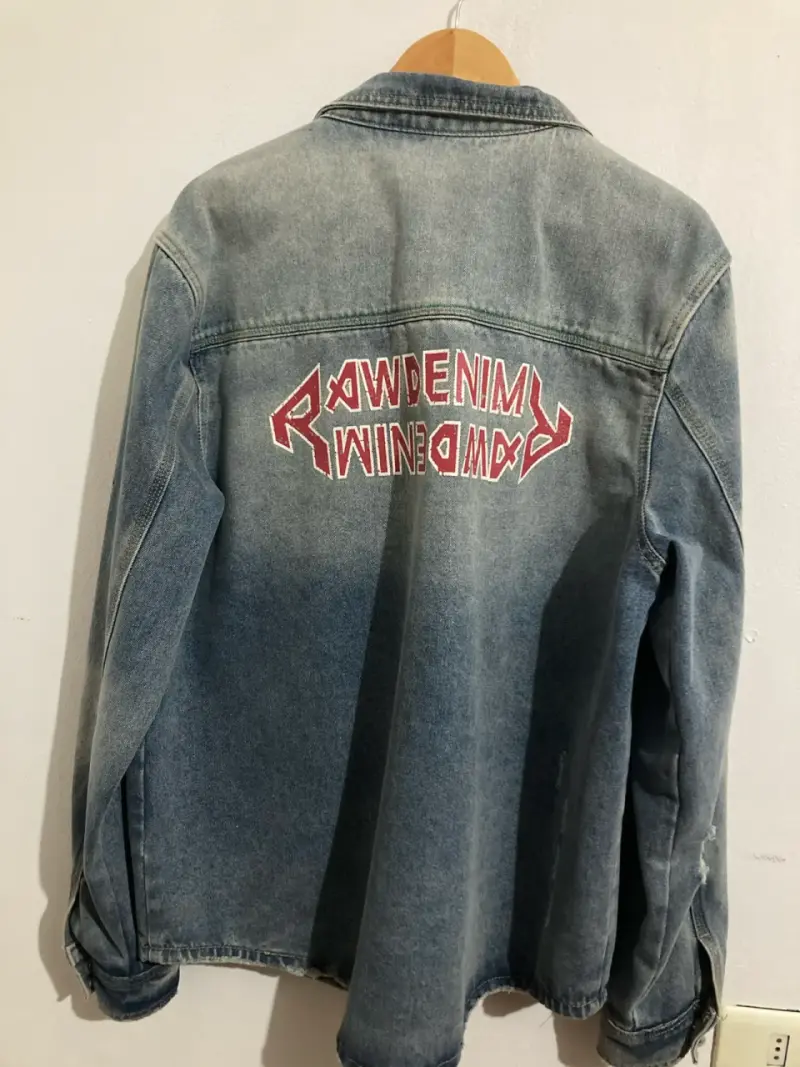 Chaqueta de mezclilla desgastada - 2