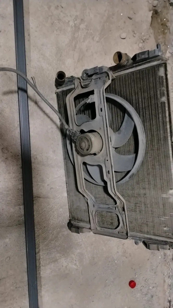 Tablero de instrumentos para automóvil usado - 2