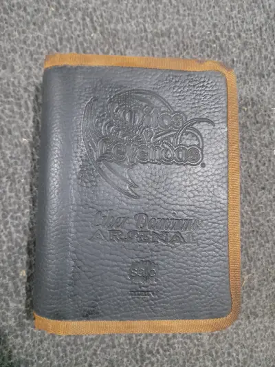 Estuche de cartas Mitos y Leyendas Liber Dominus - miniatura 1