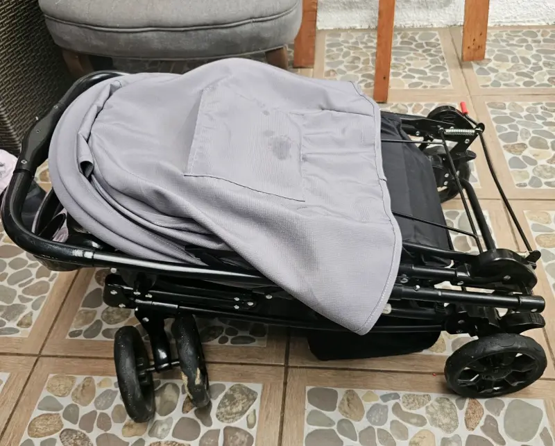 Coche de bebé Bebesit plegable gris - 2