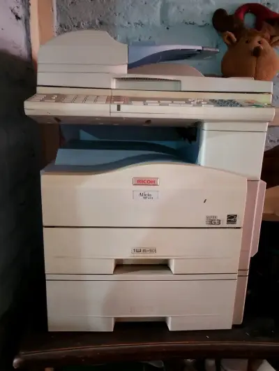 Impresora multifuncional Ricoh Aficio MP 171L usada - miniatura 1